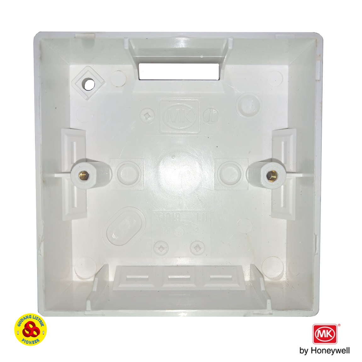 OUTBOW DUS MK 31019WHI 1G SURFACE BOX 32MM DEPTH